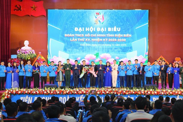 Xây dựng lớp thanh niên Điện Biên có đủ 